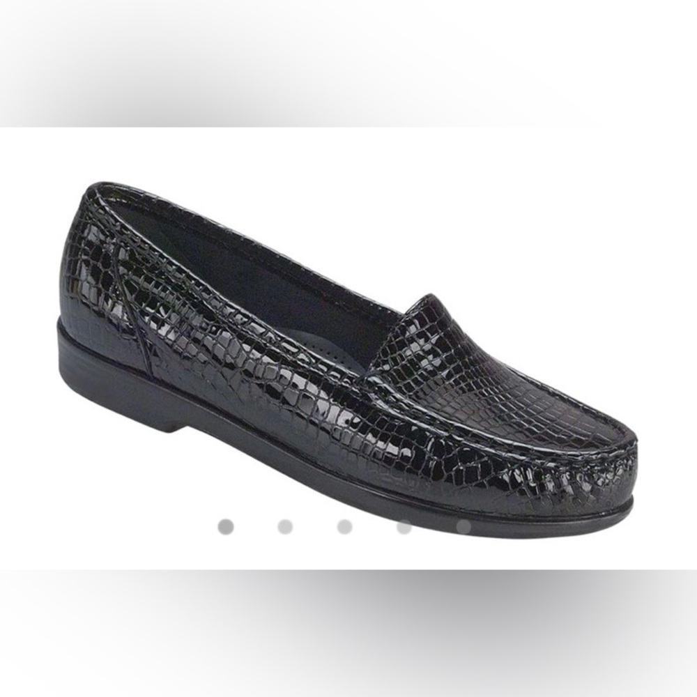 New Sas Simplify Slip On Loafer. Size 9 - image 2